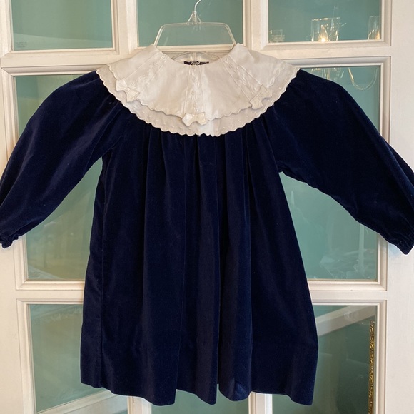 Rosey Kids Other - Beautiful Vintage navy blue velvet toddler dress